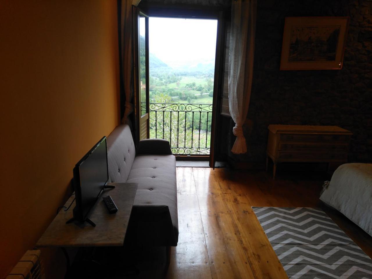 Agroturismo La Casona De Belmonte Ovinana  Ngoại thất bức ảnh