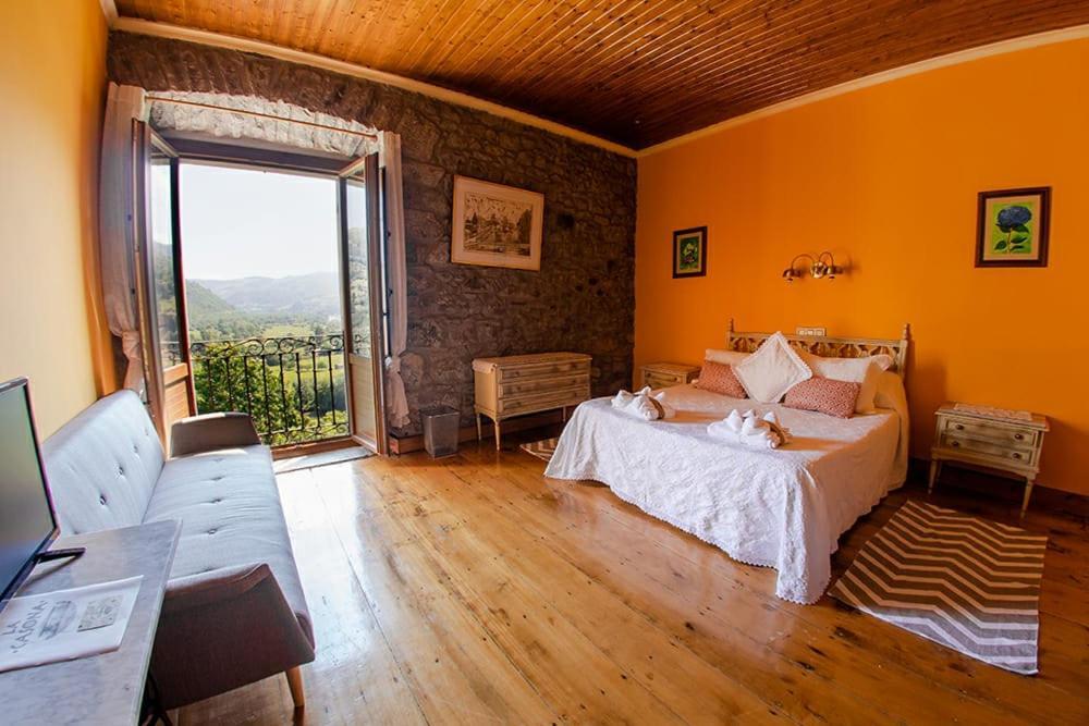 Agroturismo La Casona De Belmonte Ovinana  Ngoại thất bức ảnh